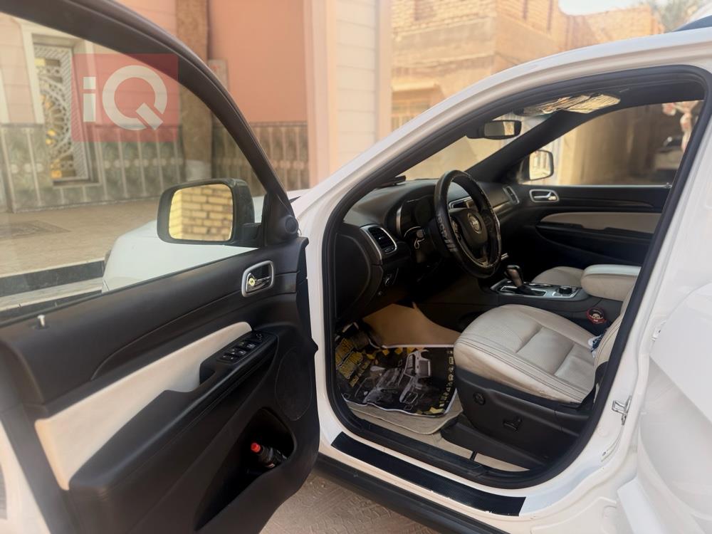 جيب جراند شيروكي